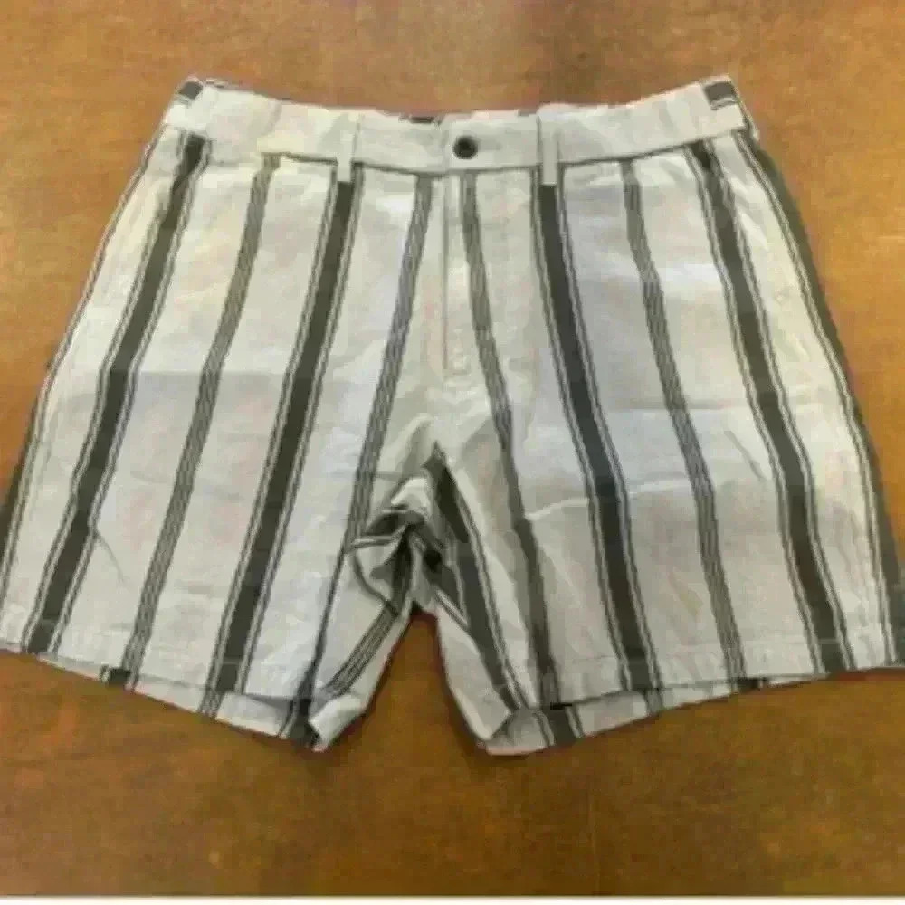 NWT MADEWELL men’s grey and black shorts size L